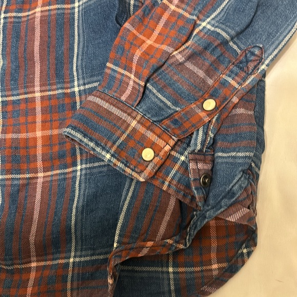 American Eagle Women’s Flannel - Picture 3 of 5